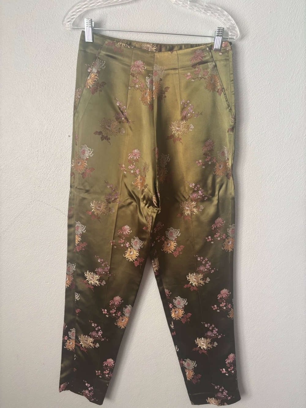 Vintage Embroidered Pants Women’s Size 6 Olive Floral Tapered Trousers
